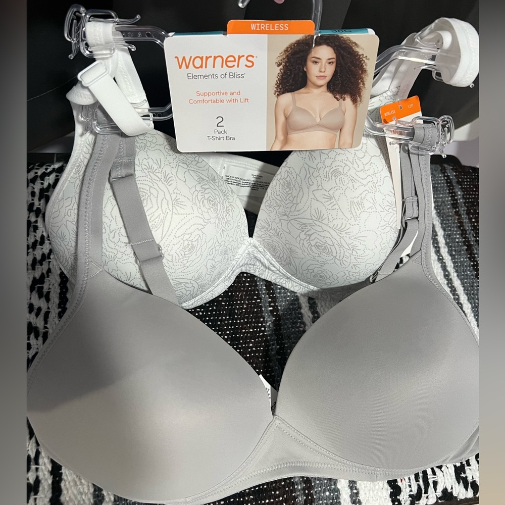 Brand new never worn size 36c wireless bra- 2 pack